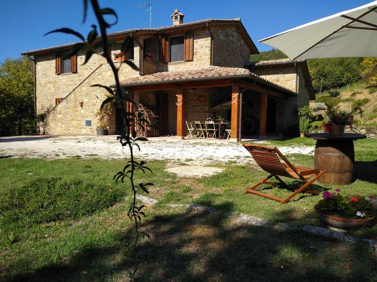 Agriturismo Casa Del Nonno Valfabbrica Exteriér fotografie